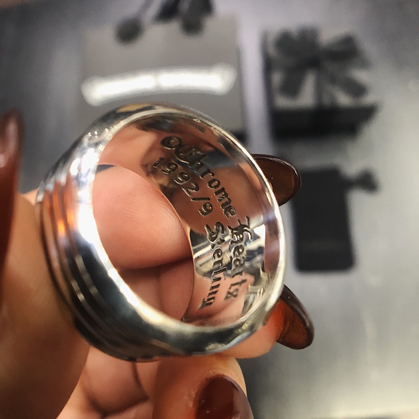 Chrome Hearts 𝐂𝐡𝐫𝐨𝐦𝐞 𝐡𝐞𝐚𝐫𝐭𝐬克罗心宝剑戒指