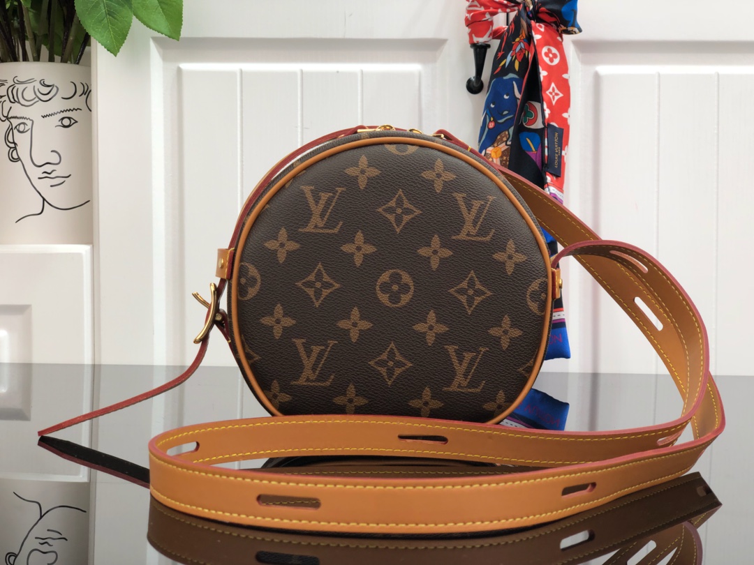 Louis Vuitton LV Boite Chapeau Handbags Cylinder & Round Bags Monogram Canvas Cowhide Spring/Summer Collection