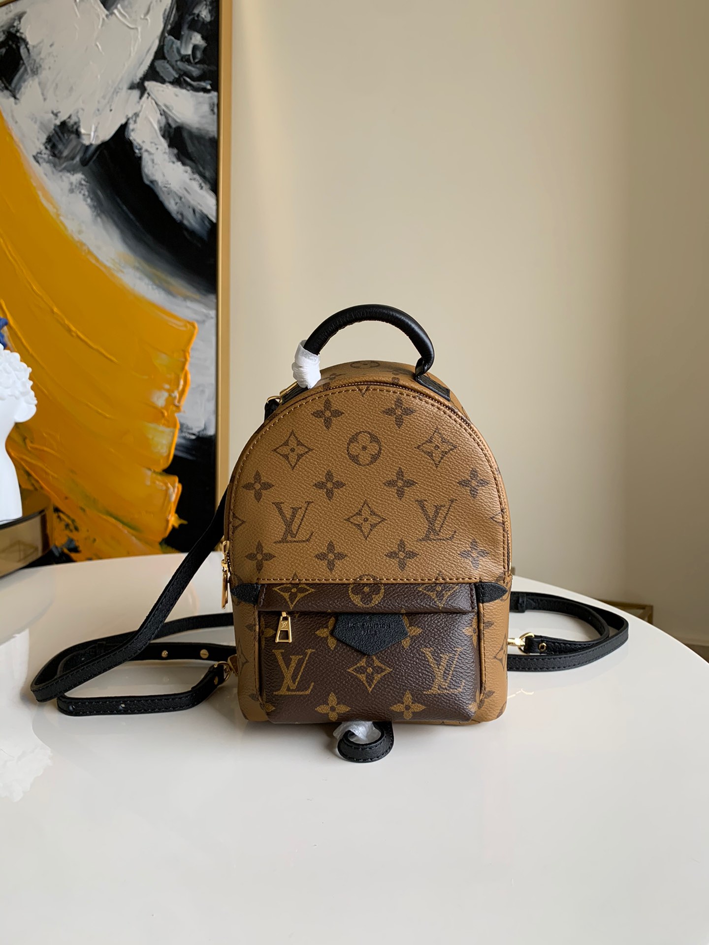 NO:395454,【Exclusive real photo M44872】PALM SPRINGS mini backpack is made of Monogram Reverse canvas material. This playful Palm Springs mini backpack is equipped with multiple point fixing straps, which is convenient for crossbody. Size: 17x22x10cm.,LV【Original Leather】,louis vuitton,versace19860909【独家实拍M44872】PALM SPRINGS 迷你双肩包采用 Monogram Reverse 帆布材质,此款风格俏皮的 Palm Springs 迷你双肩包配有多点固定肩带,方便斜挎.size:17x22x10cm .,LV【原厂皮】,louis vuitton,versace,Bag