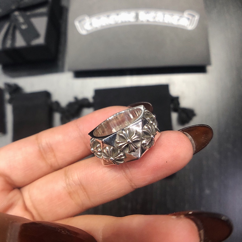 Chrome Hearts 开版 独家拍摄 （MZ）Chrome hearts 克罗心菱形十字戒指
