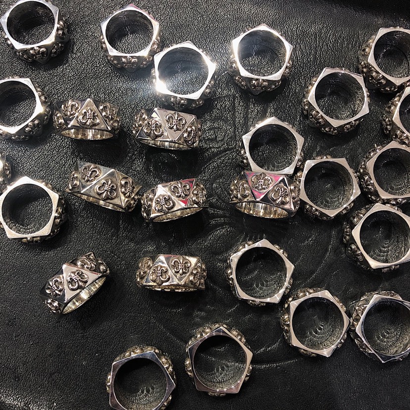 Chrome Hearts 开版 独家拍摄 （MZ）Chrome hearts 克罗心菱形童军花戒指