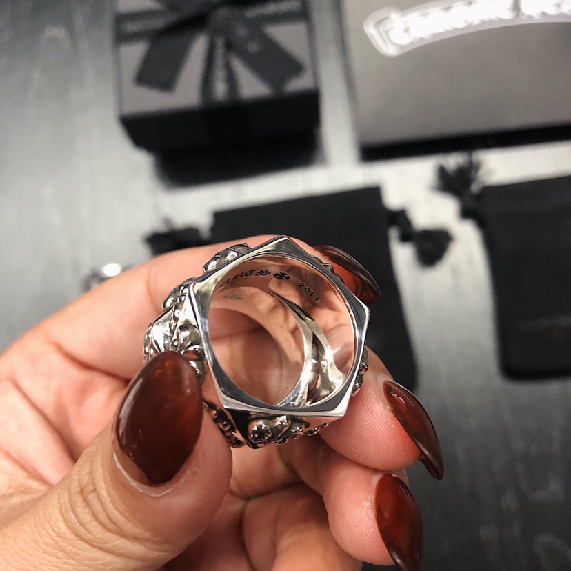Chrome Hearts 开版 独家拍摄 （MZ）Chrome hearts 克罗心菱形童军花戒指
