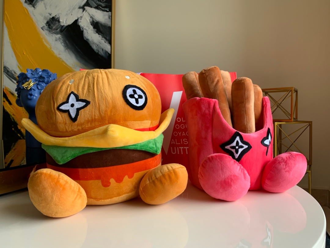 NO:395468,Hamburger dolls This model is not equipped with a dust bag.,LV【original leather】,louis vuitton19860909汉堡包公仔 此款没有配防尘袋哦 .,LV【原厂皮】,louis vuitton,Bag