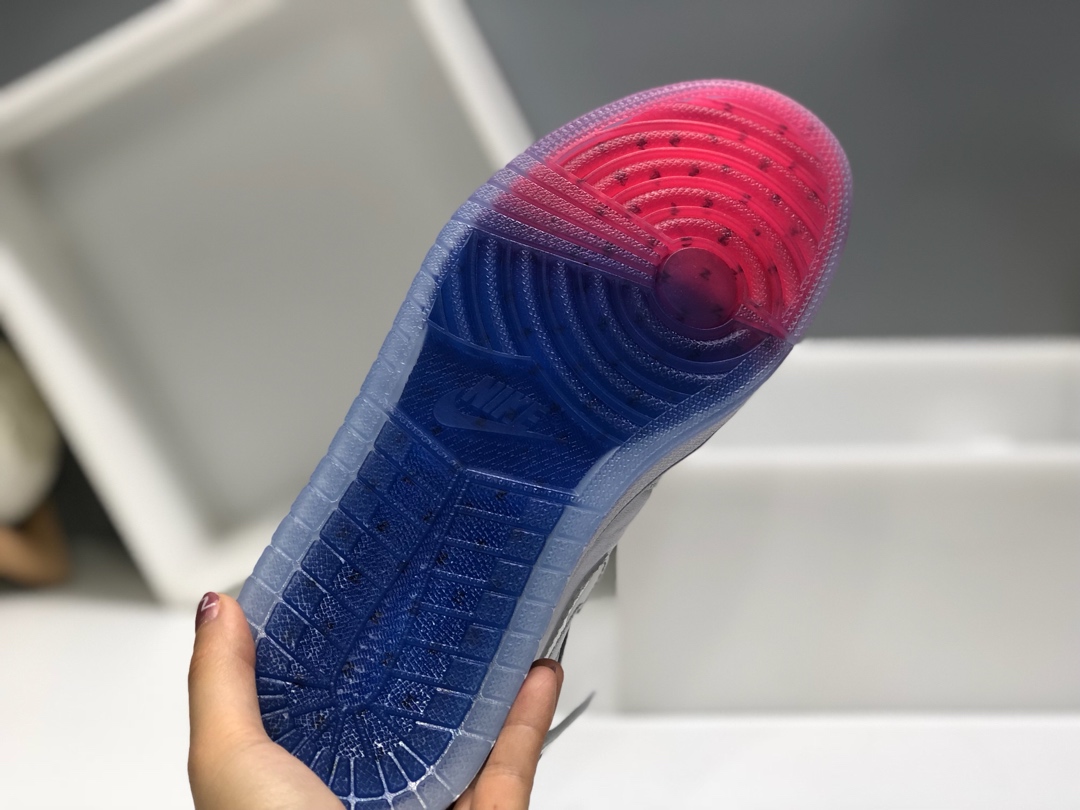 150 Air Jordan 1 High Zoom R2T “Racer Blue” CK6637-104