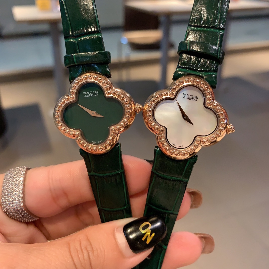 Van Cleef & Arpels Alhambra Vintage Clover Watch - Mother of Pearl Dial