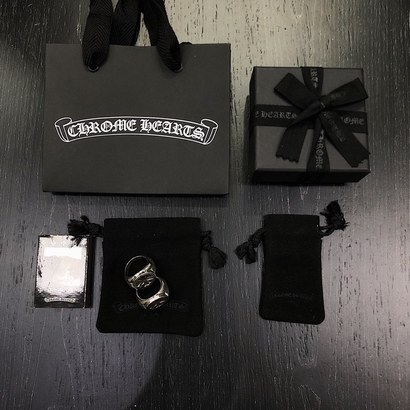 Chrome Hearts 新款.Chrome hearts 克罗心印章镂刻戒指