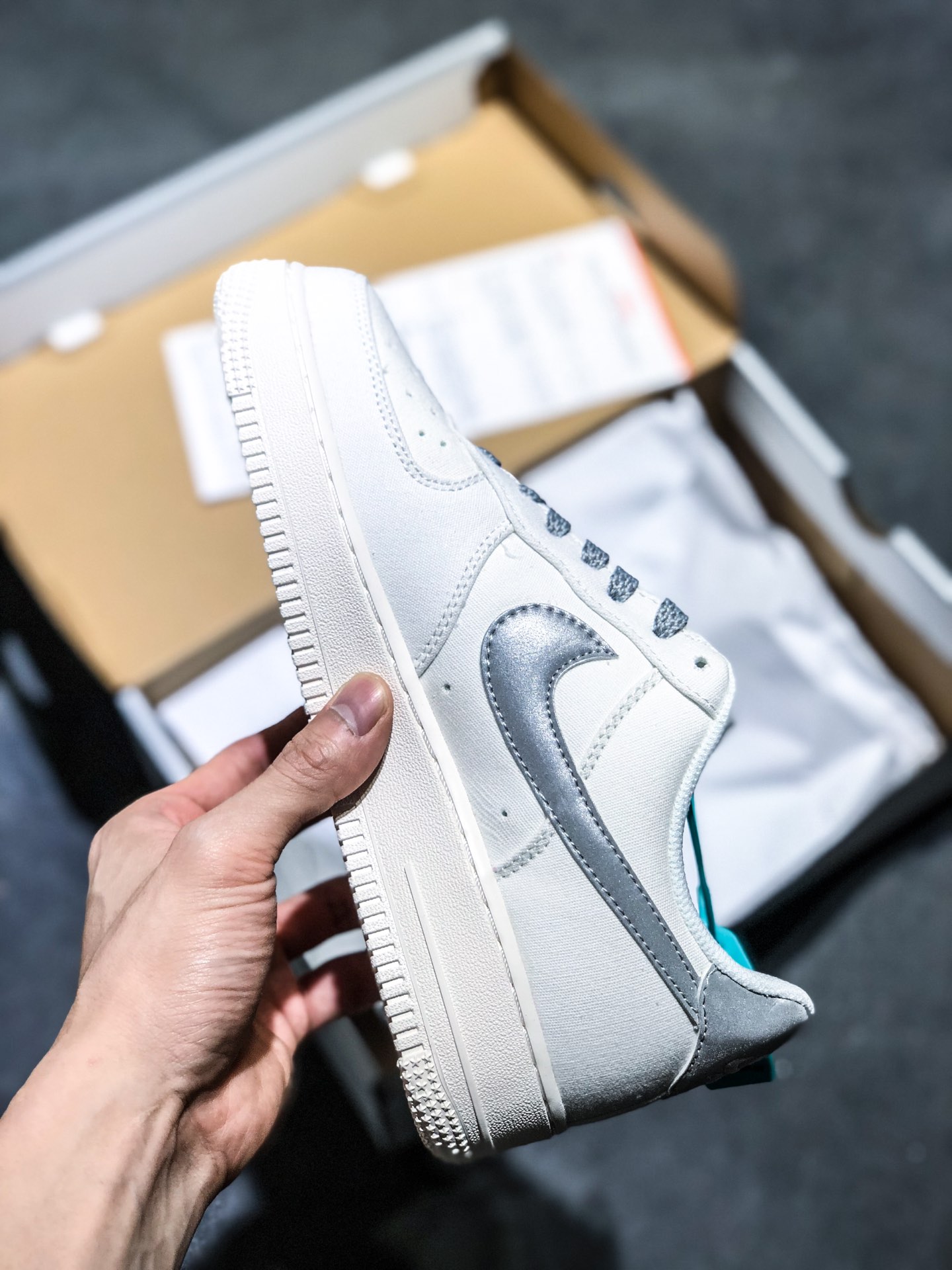 190 海外专柜上线 国内无缘 Air Force 1 '07 Low 反光布满天星 315122-106