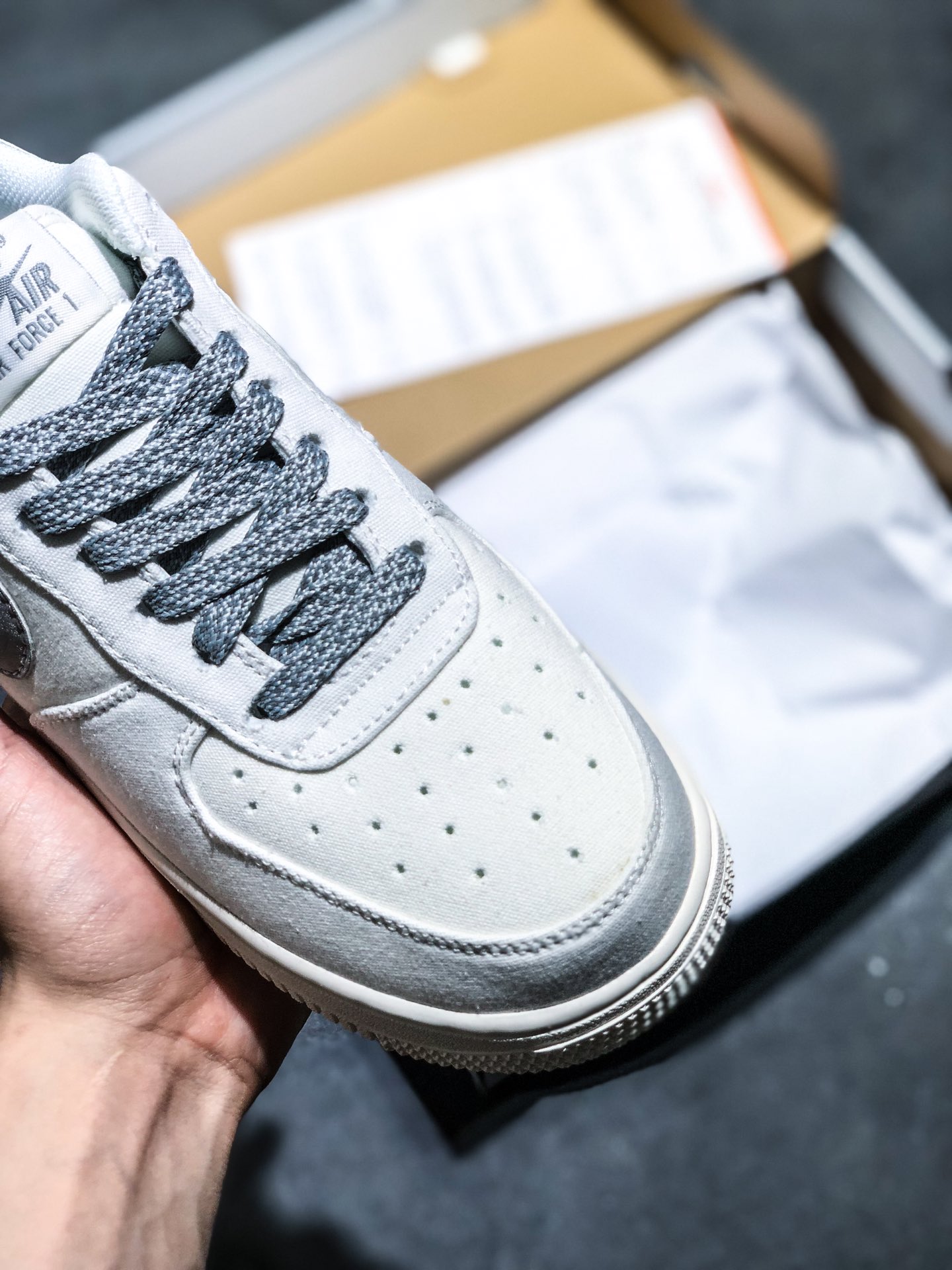 190 海外专柜上线 国内无缘 Air Force 1 '07 Low 反光布满天星 315122-106