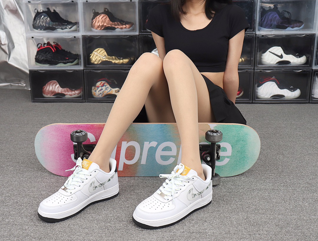 220 Nike Air Force 1 CW5859-100“Daisy Pack”小雏菊 AF1 真标原盒 空军一号 模特上脚图
