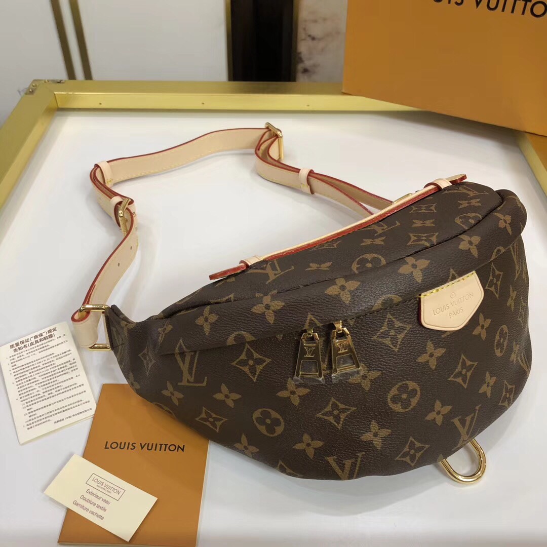 Louis Vuitton Belt Bags & Fanny Packs Gold Monogram Canvas Cotton Cowhide Fashion Casual M43644
