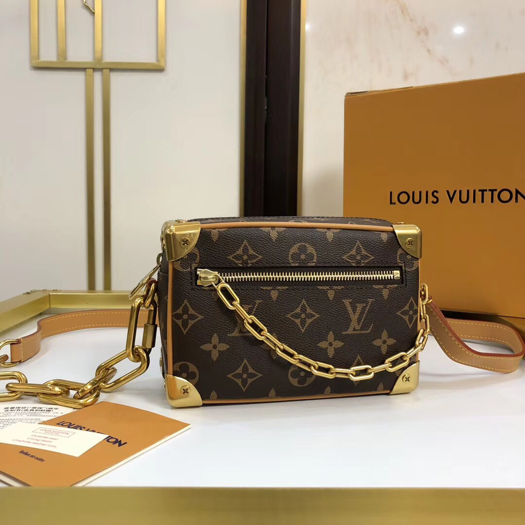 1:1 Clone
 Louis Vuitton LV Soft Trunk Bags Handbags mirror copy luxury
 Gold Printing Resin Chains M68906