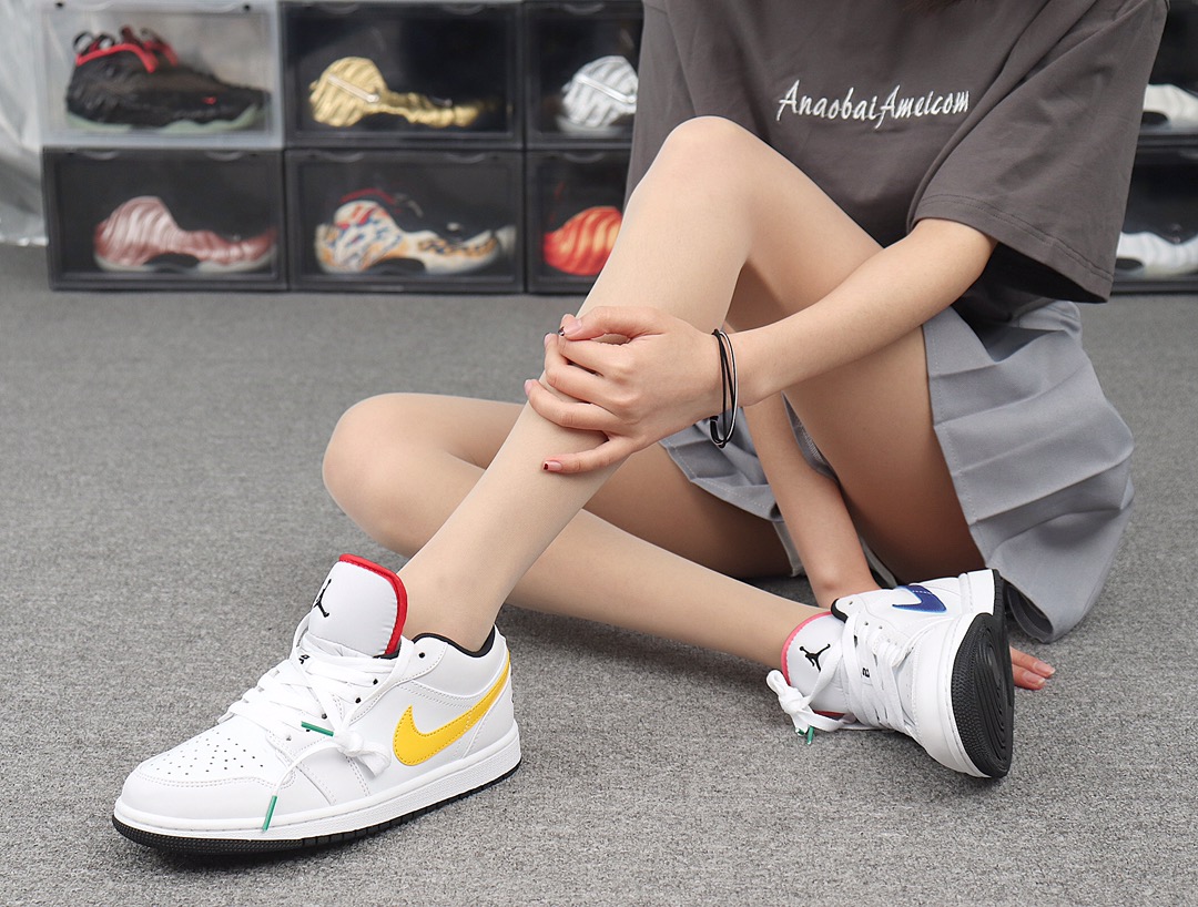 220 Nike Air Jordan 1 Low CW7009-100“White Multi”四色勾 AJ1乔丹1代低帮 模特上脚图