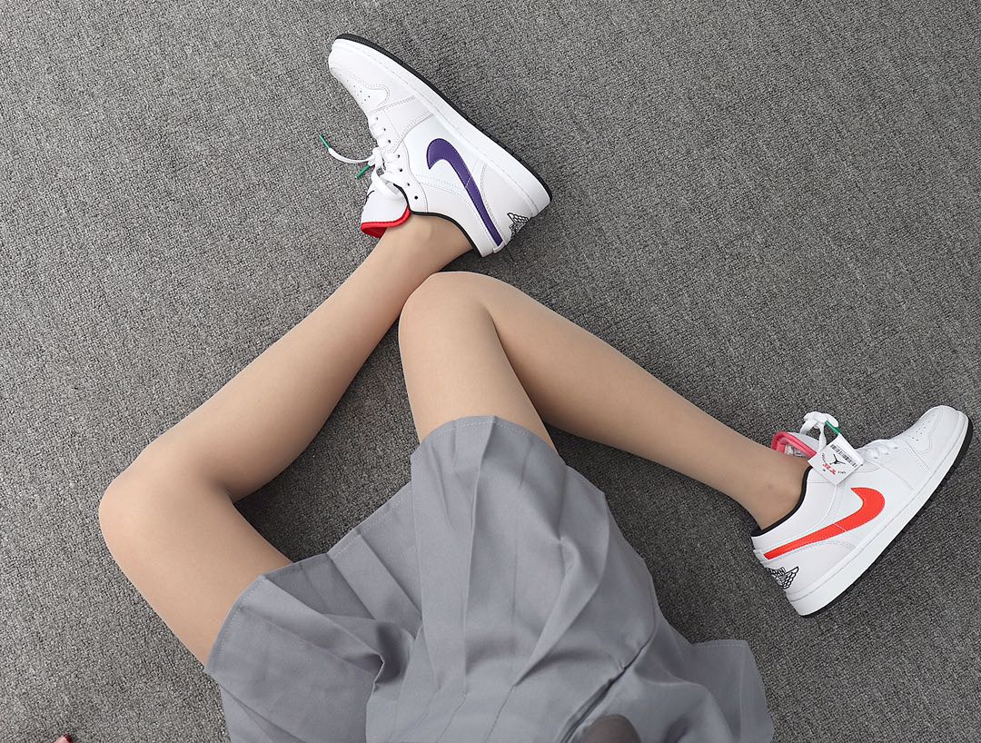 220 Nike Air Jordan 1 Low CW7009-100“White Multi”四色勾 AJ1乔丹1代低帮 模特上脚图
