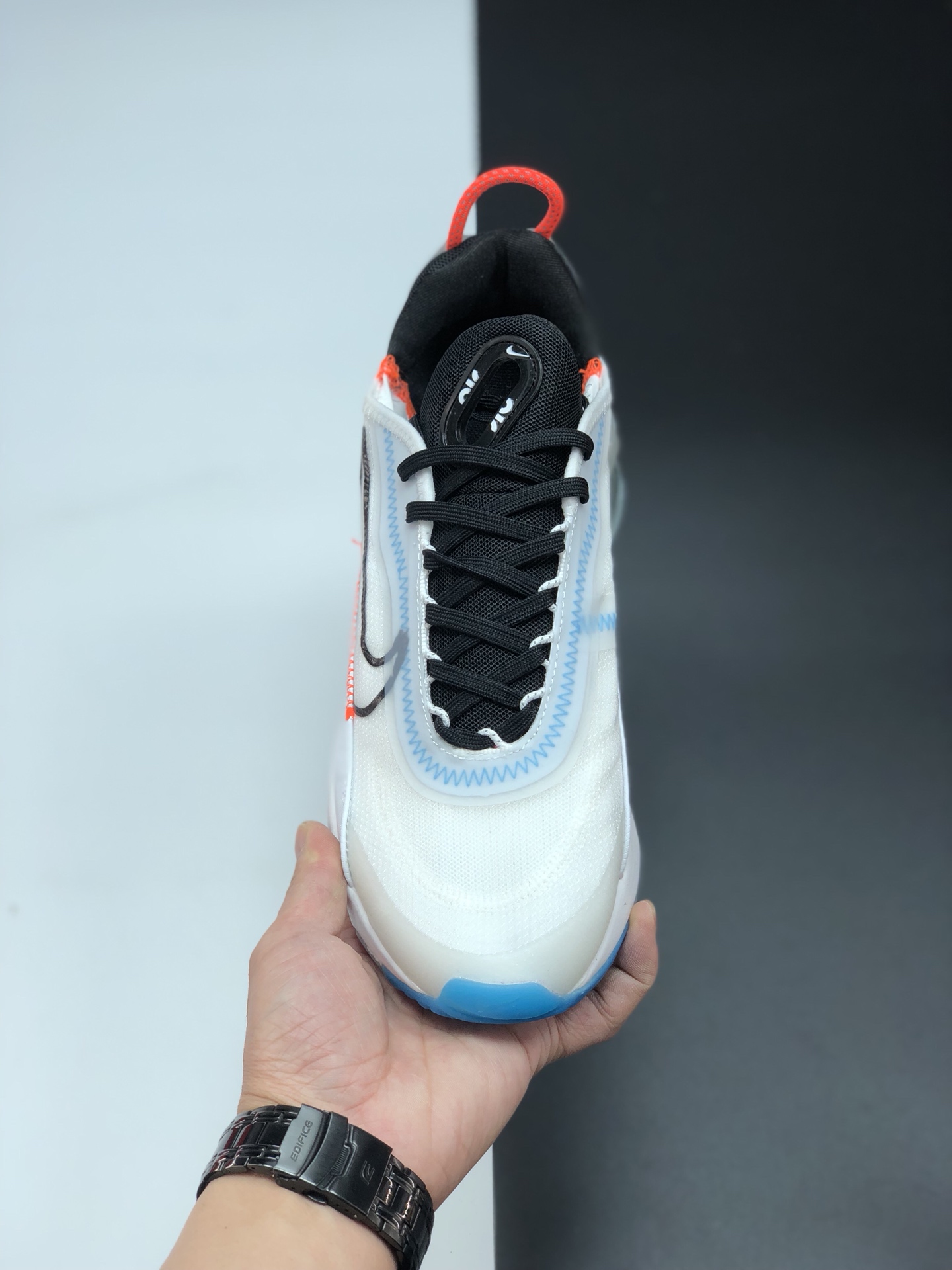 150 公司级 Nike Air Max 2090 气垫跑步鞋 CT7695 009