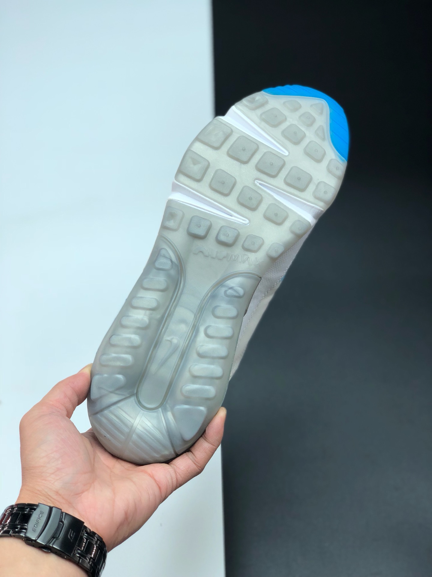 150 公司级 Nike Air Max 2090 气垫跑步鞋 CT7695 009