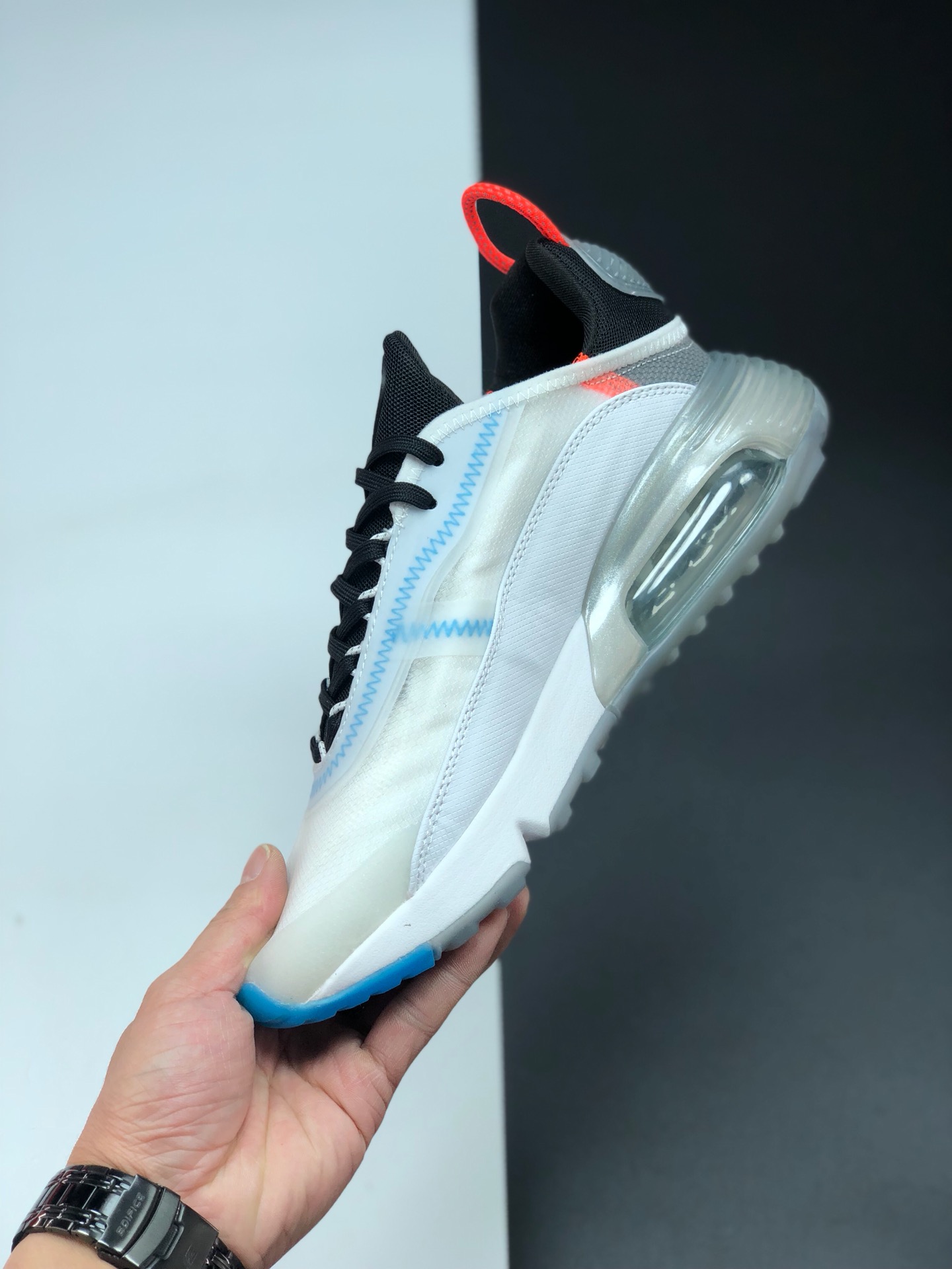 150 公司级 Nike Air Max 2090 气垫跑步鞋 CT7695 009