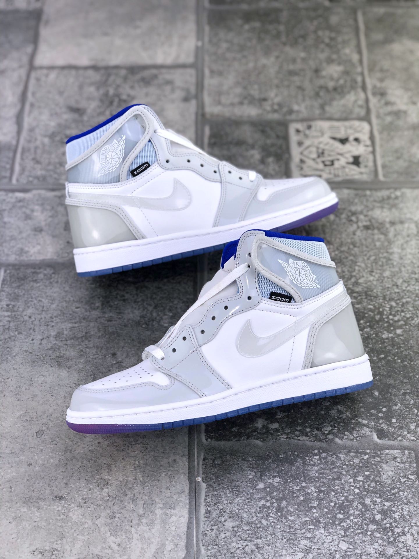 150 真标半码Air Jordan 1 High Zoom R2T “Racer Blue”灰白渐变
