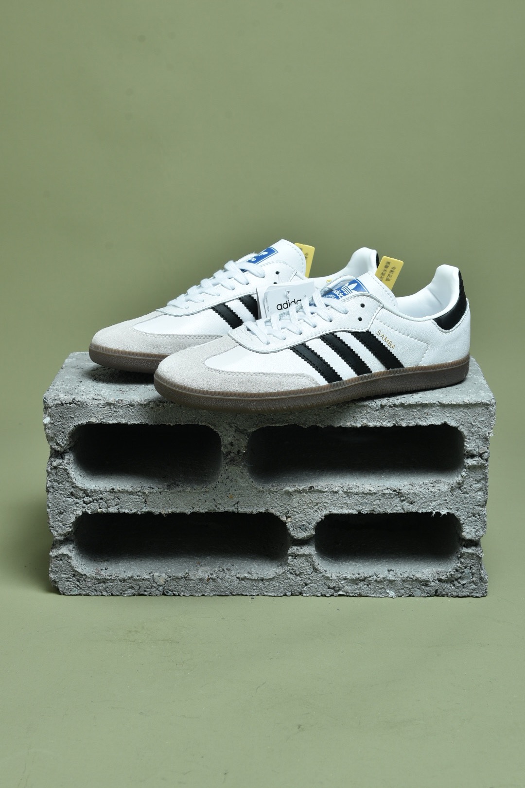 170 三叶草adidas Originals Samba OG桑巴舞系列绅士德训足球百搭皮革板鞋“皮革白灰黑焦糖底”B75806