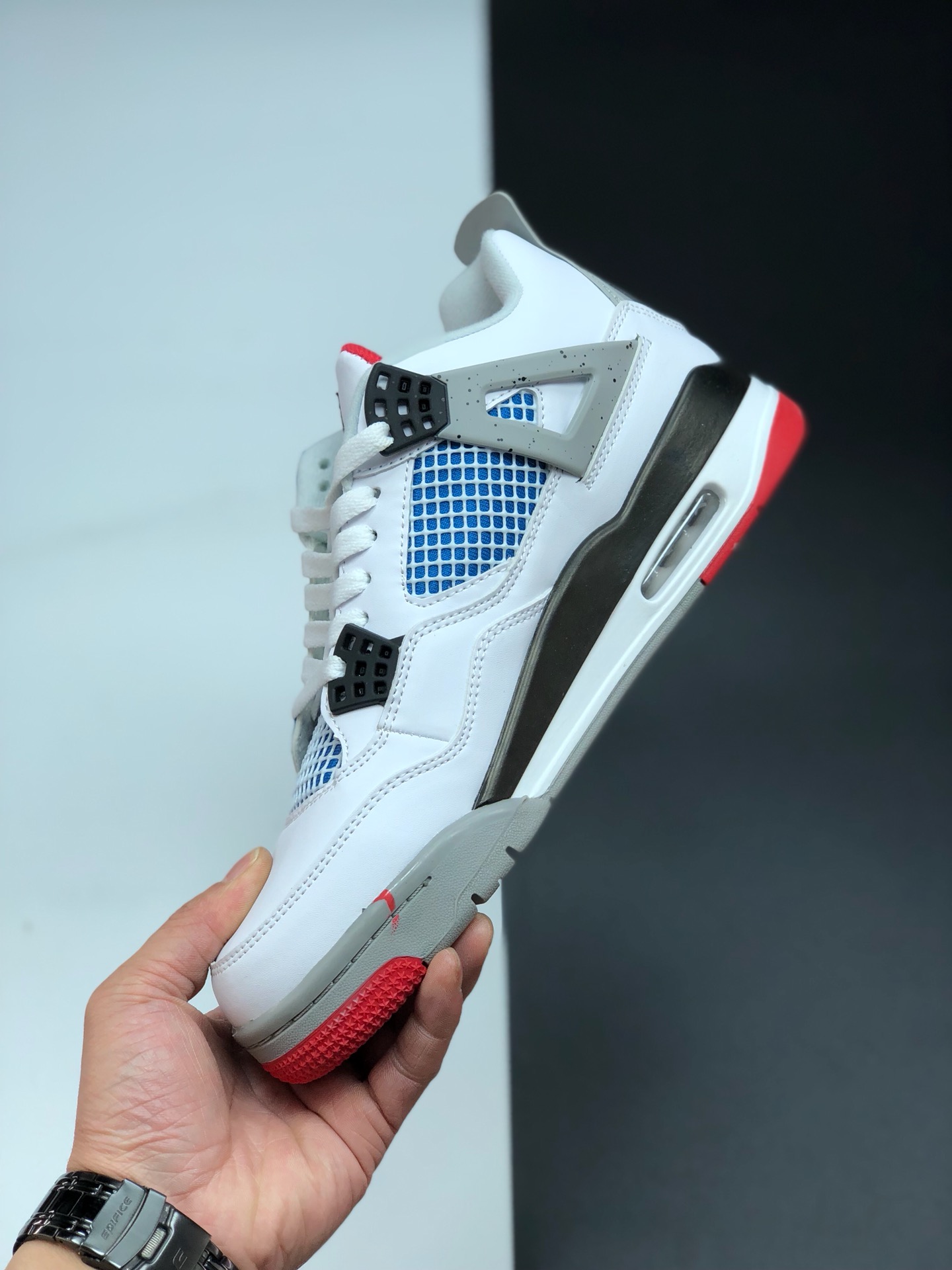 130 CI1184-146  Air Jordan 4 “What The” 乔丹4代红蓝鸳鸯  将每双经典 OG 的配色元素集于一身