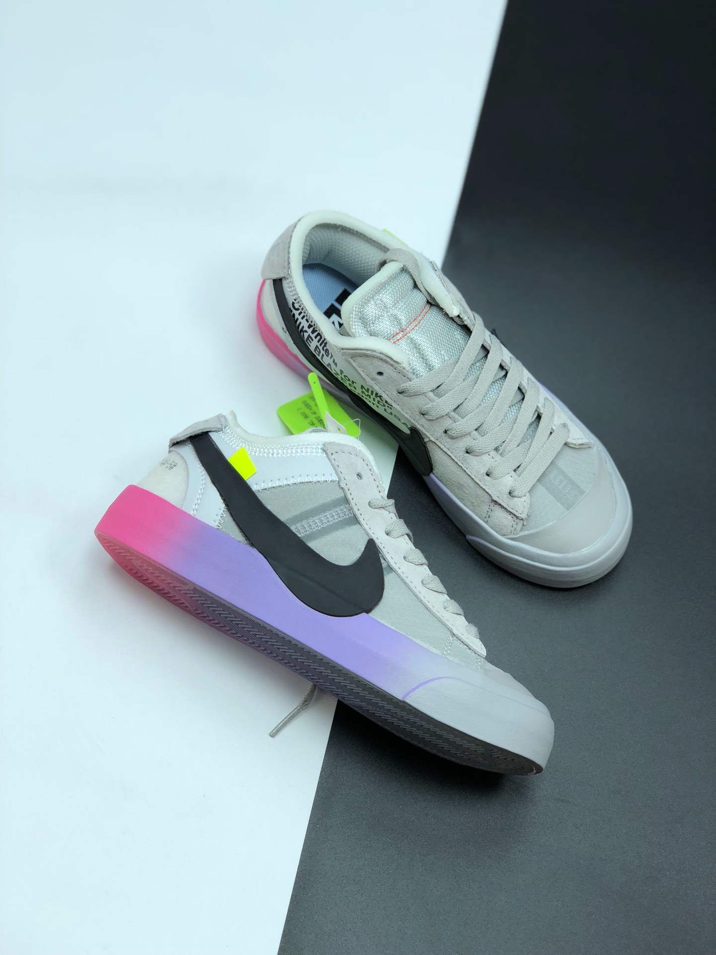 130 韩国进口碳灰网纱 限定发售 Off-White x Nike Blazer Mid “All Hallows Eve”开拓者经典低帮百搭板鞋“AA3832 001