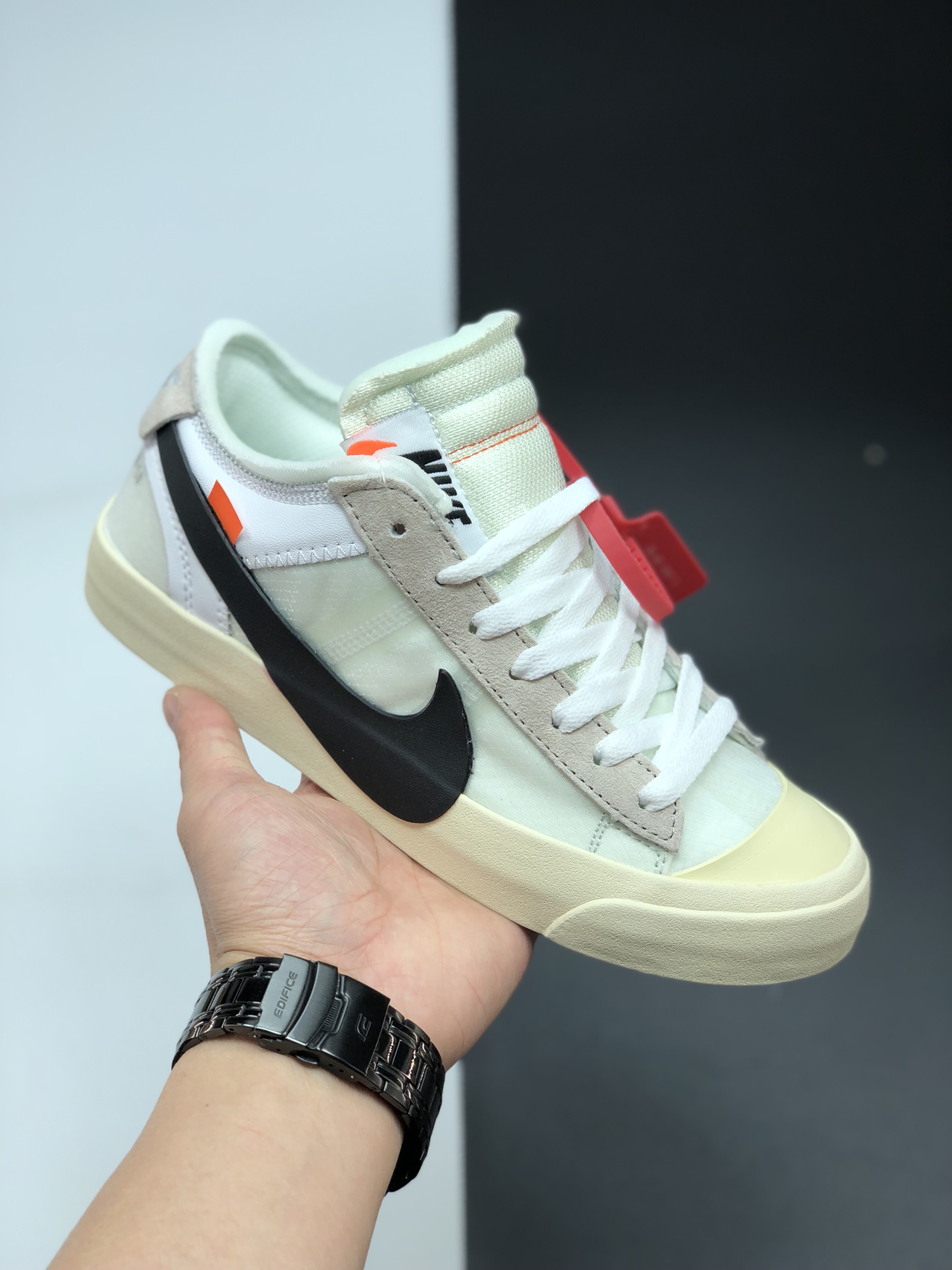 130韩国进口碳灰网纱 限定发售 Off-White x Nike Blazer Mid “All Hallows Eve”开拓者经典低帮百搭板鞋“AA3832 001