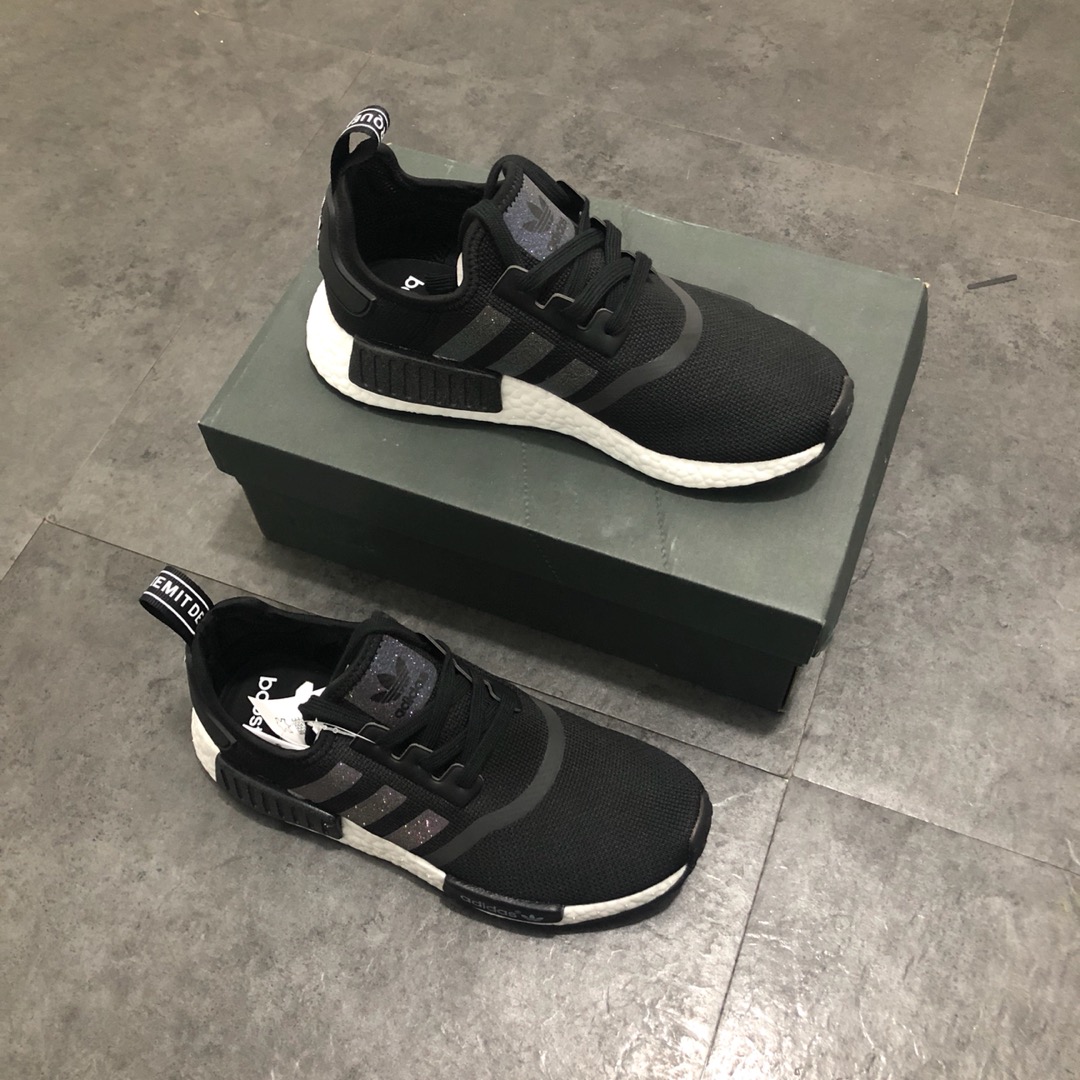 230 公司级巴斯夫阿迪达斯 Adidas NMD R-1 街头风经典百搭跑步鞋FW3330