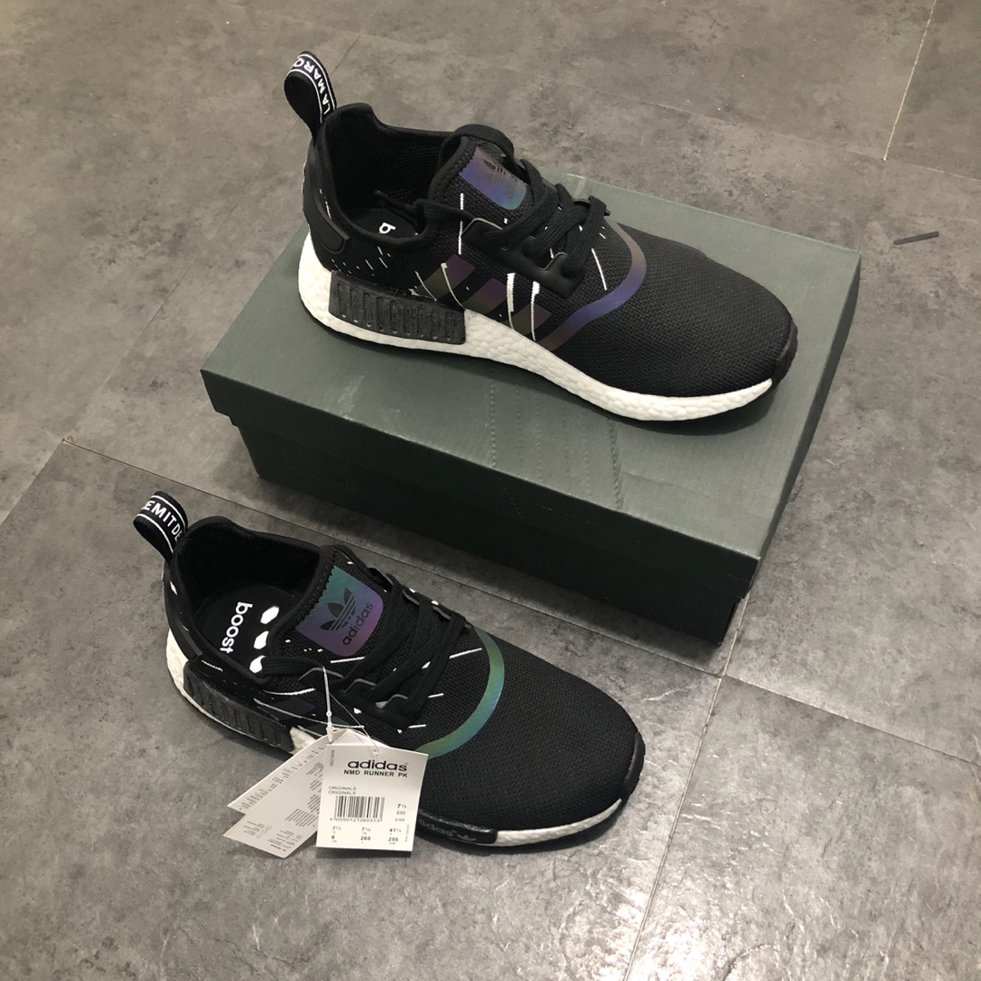 230 公司级巴斯夫阿迪达斯 Adidas NMD R-1 街头风经典百搭跑步鞋 FW3331