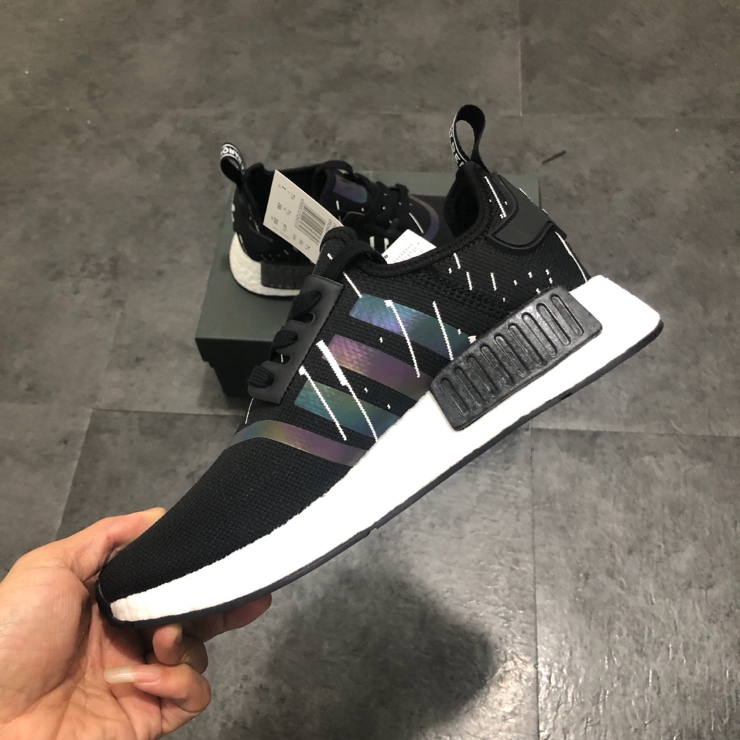 230 公司级巴斯夫阿迪达斯 Adidas NMD R-1 街头风经典百搭跑步鞋 FW3331