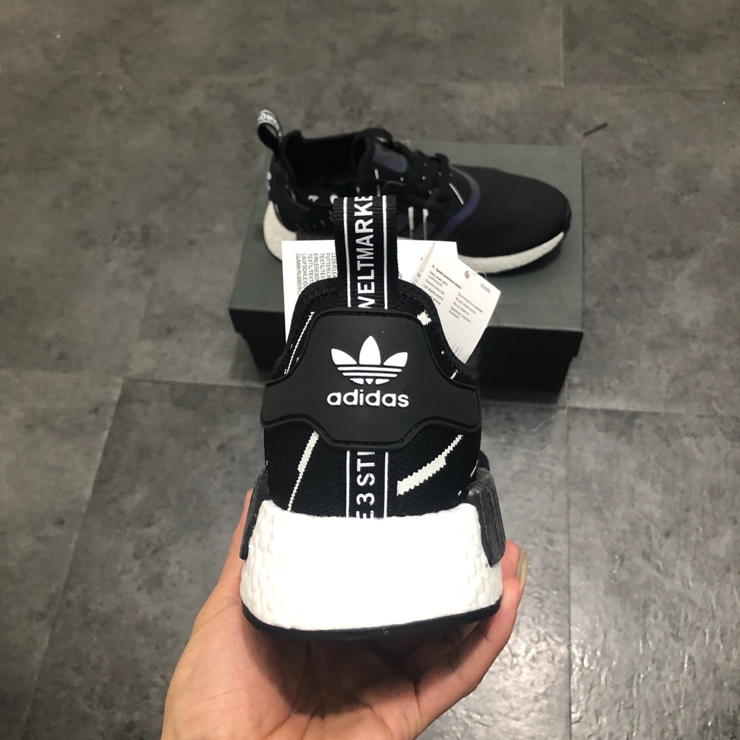 230 公司级巴斯夫阿迪达斯 Adidas NMD R-1 街头风经典百搭跑步鞋 FW3331