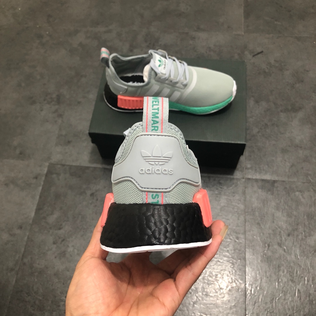 230 公司级巴斯夫阿迪达斯 Adidas NMD R-1 街头风经典百搭跑步鞋 FX4353