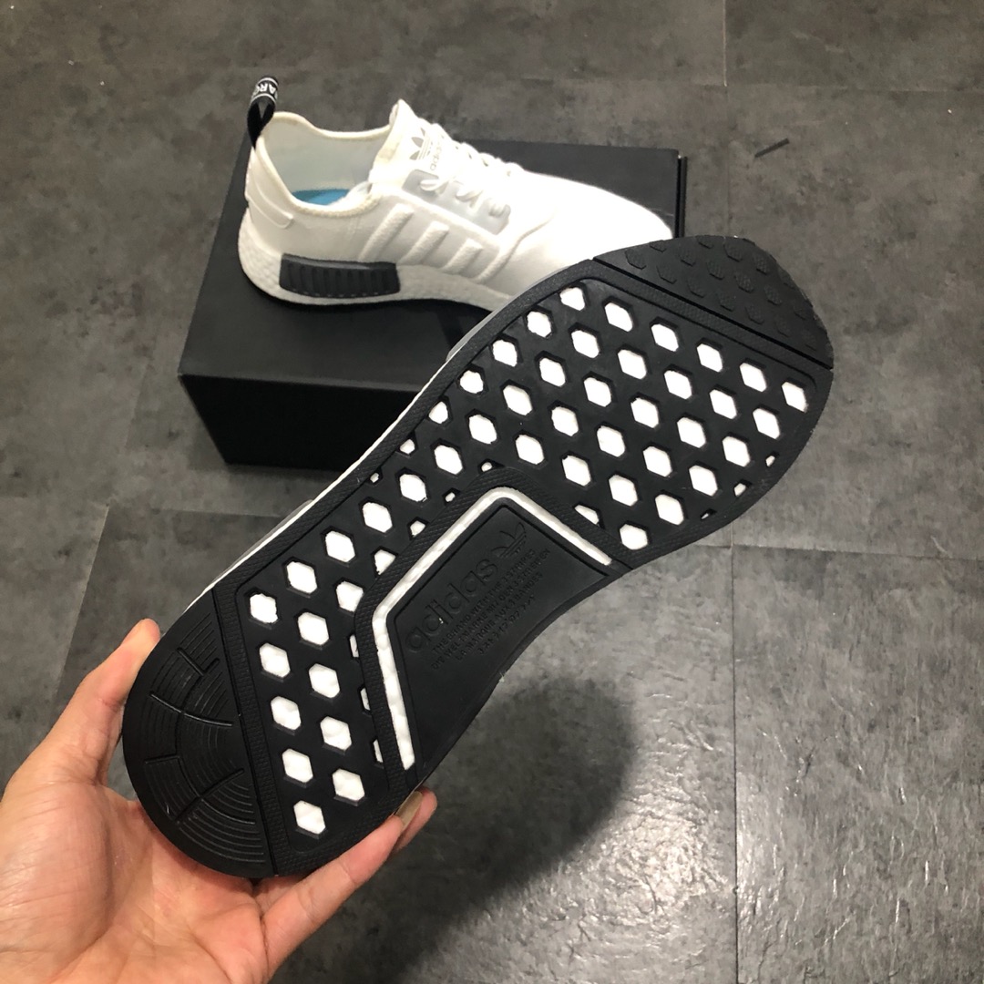 190 公司级巴斯夫阿迪达斯 Adidas NMD R-1 街头风经典百搭跑步鞋  EE5182