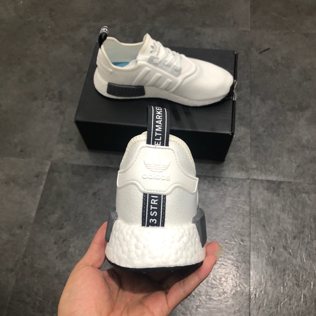 190 公司级巴斯夫阿迪达斯 Adidas NMD R-1 街头风经典百搭跑步鞋  EE5182