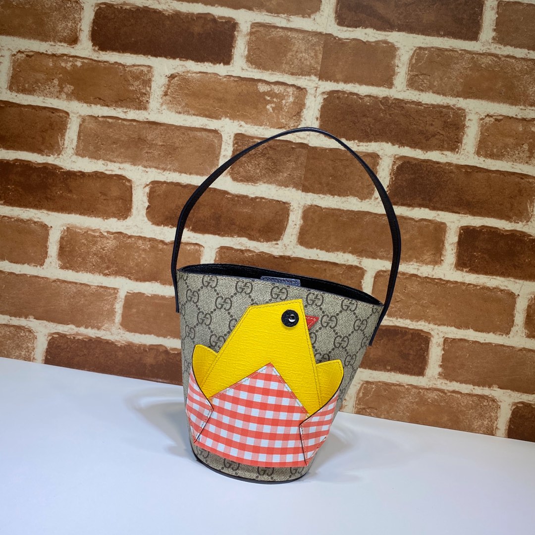 NO:407130,The quality of the counter, top-quality original goods, real-life photos!  Model number 606193 Coffee PVC/Chicken size width 11x height 16.5x side width 11cm, shipped. Batch, GUCCI [original leather], gucci19860909专柜品质,顶级原单货,实物实拍！款号606193啡PVC/小鸡尺寸宽11x高16.5x侧宽11cm,出货了.批,GUCCI【原厂皮】,gucci,Bag