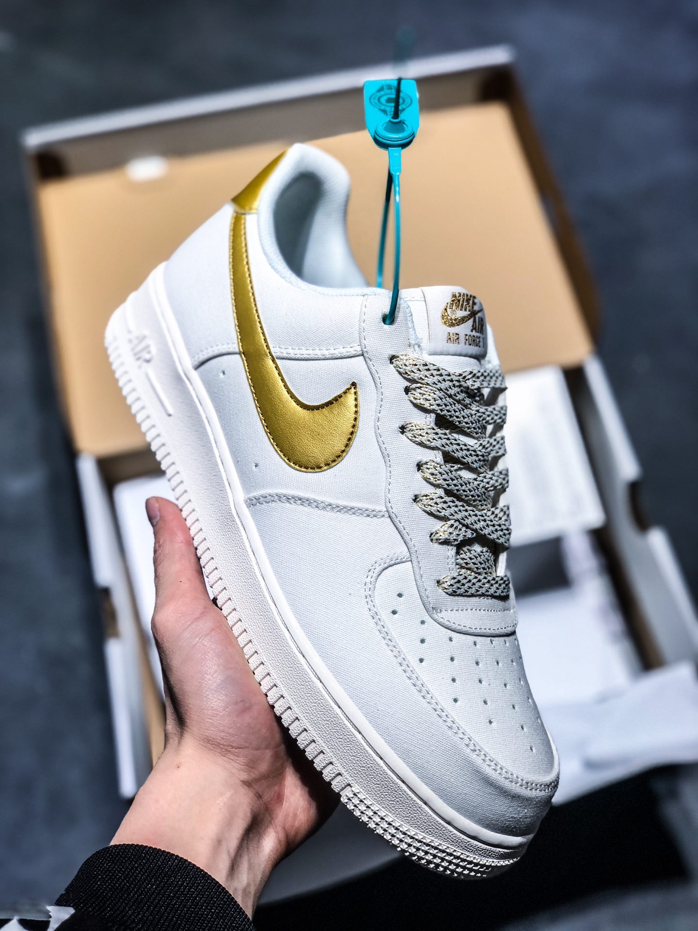 p190 海外专柜上线 国内无缘 Air Force 1 '07 布面白黄满天星 315122-106