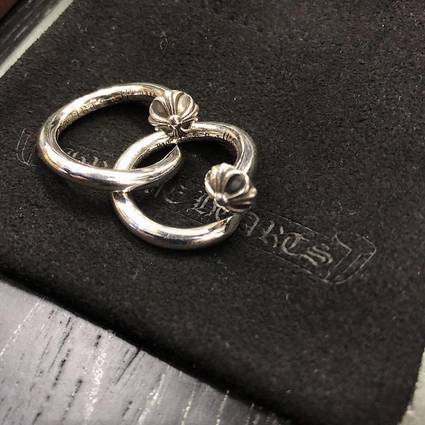 Chrome Hearts 开版 认准独家拍摄 （MZ）克罗心Chrome hearts 圆头钉子戒指
