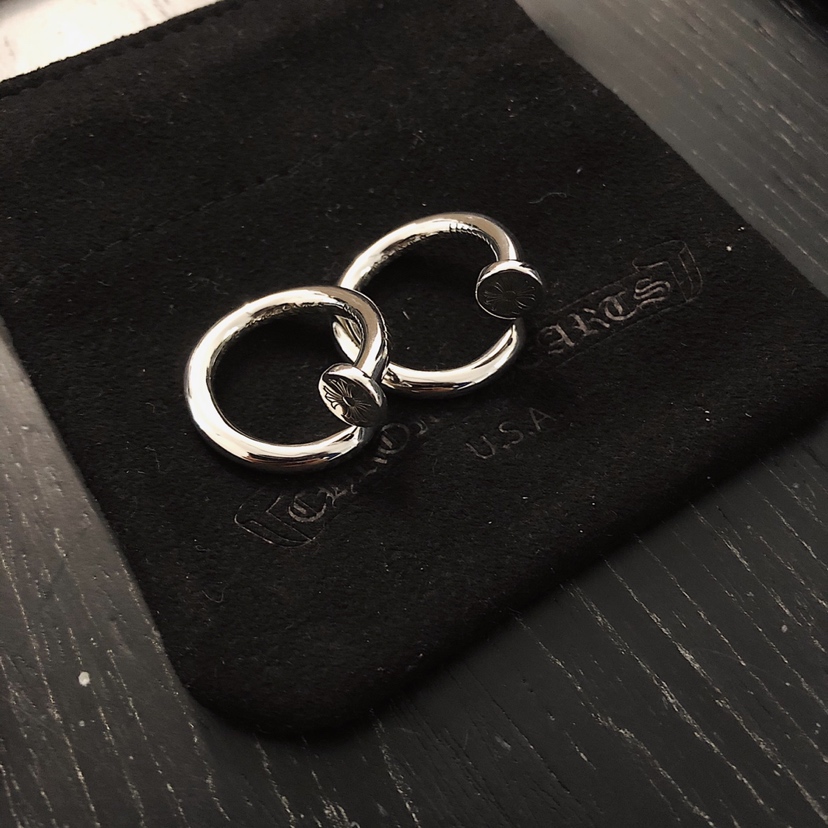 Chrome Hearts 开版 认准独家拍摄 MZ克罗心Chrome hearts 平头钉子戒指