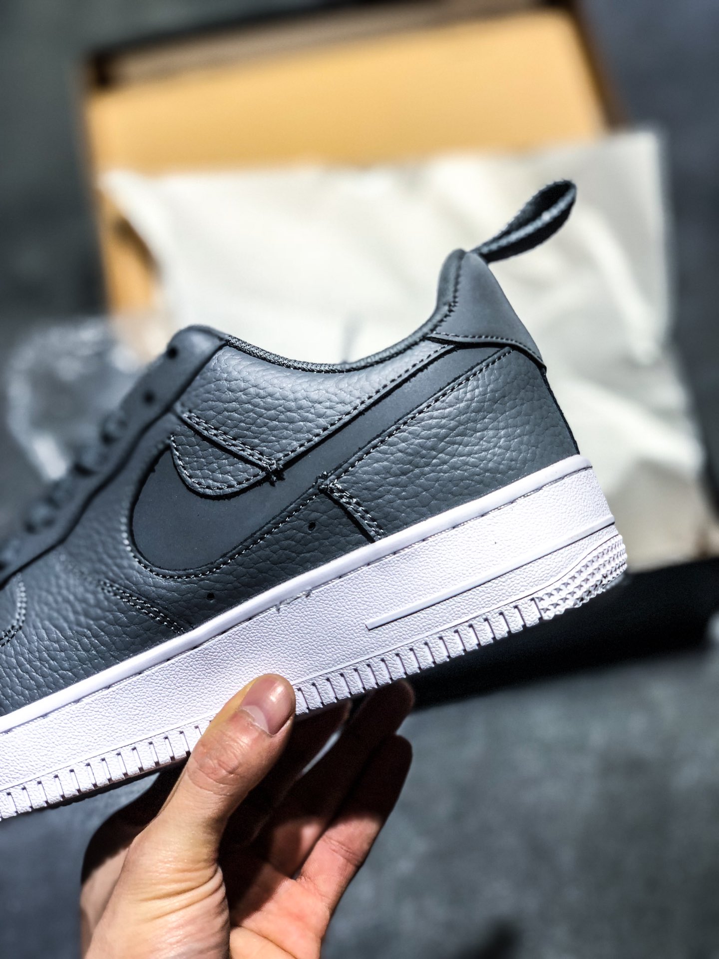 p220 公司级Air Force 1 Low ’07 空军一号低帮百搭休闲运动板鞋CV3039-001