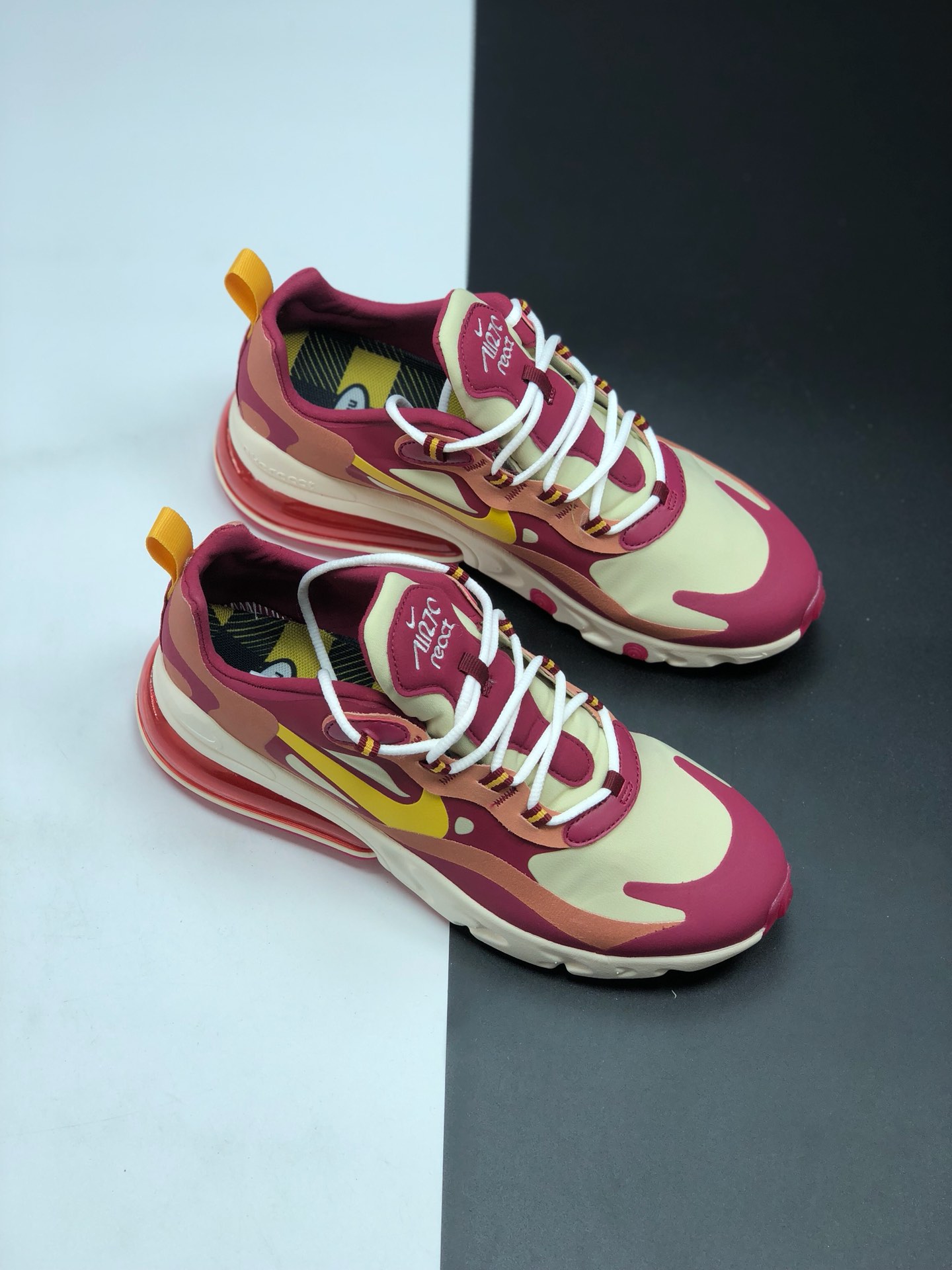 150 公司 新级 配色  耐克 Nike React Air Max 270 高桥盾 纱网 系列 机 半能 气垫跑步鞋 AO4971 601