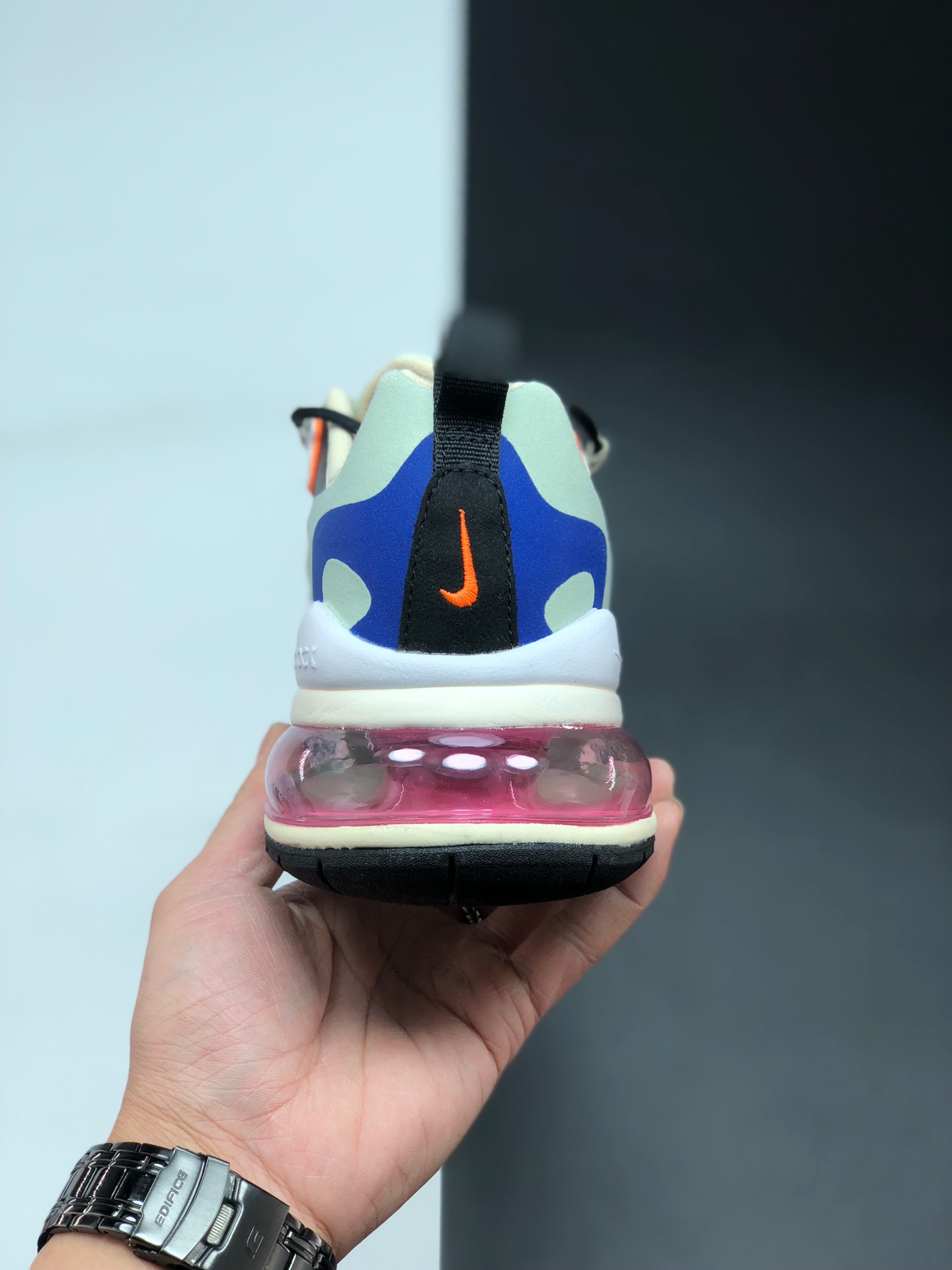 150 公司 新级 配色  耐克 Nike React Air Max 270 高桥盾 纱网 系列 机 半能 气垫跑步鞋 AO4971 601