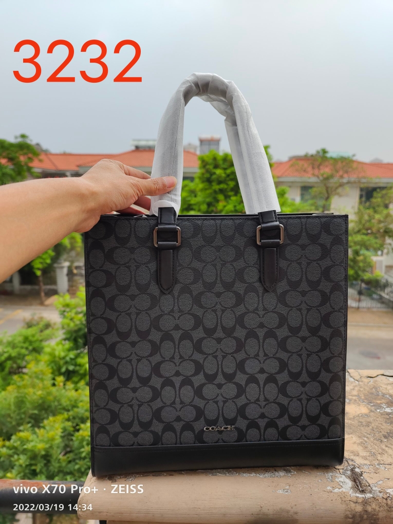 Coach 新款男包VARSITY条纹GRAHAM托特包黑色c3232单肩斜挎手提公文包6707卡其，尺寸35.37.8