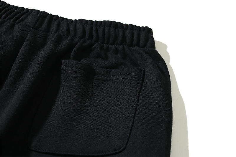 “C-Z 4088 DREVV shorts and shorts.”