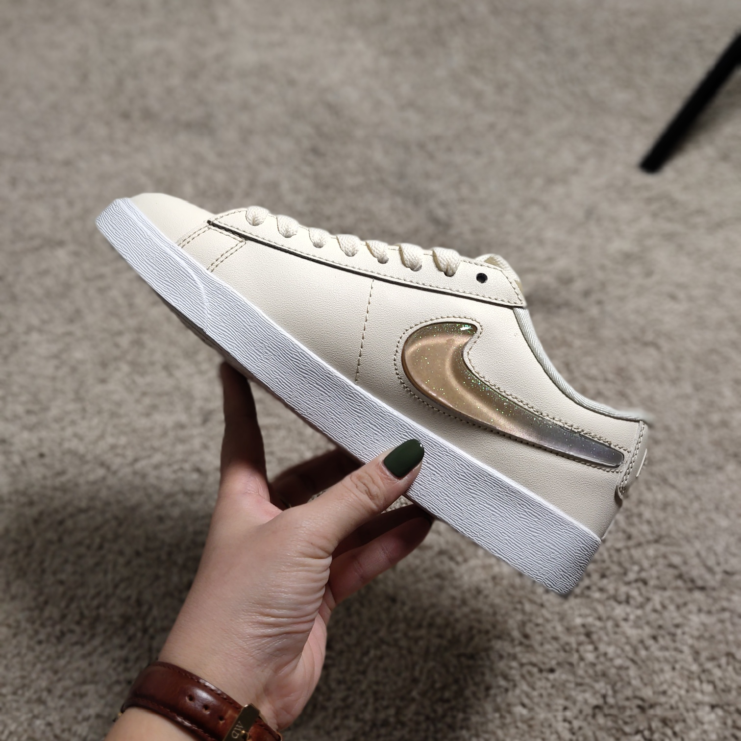 90<br />公司级原单<br /> Nike BLAZER LOW LX 果冻渐变钩闪亮复古休闲板鞋 36 36.5 37.5 38 38.5 39 40