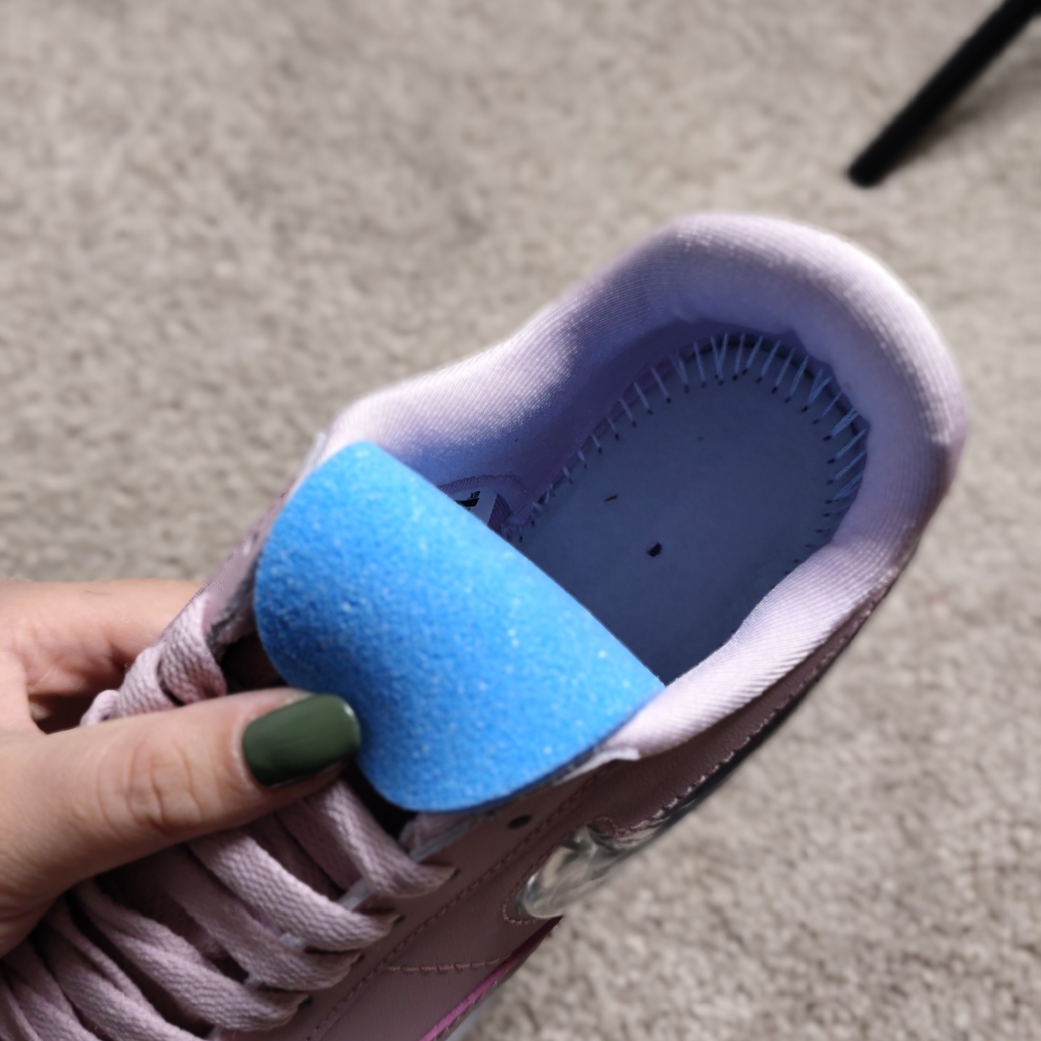 90<br />公司级原单 开拓者<br /> Nike BLAZER LOW LX 果冻渐变钩闪亮复古休闲板鞋 36 36.5 37.5 38 38.5 39 40