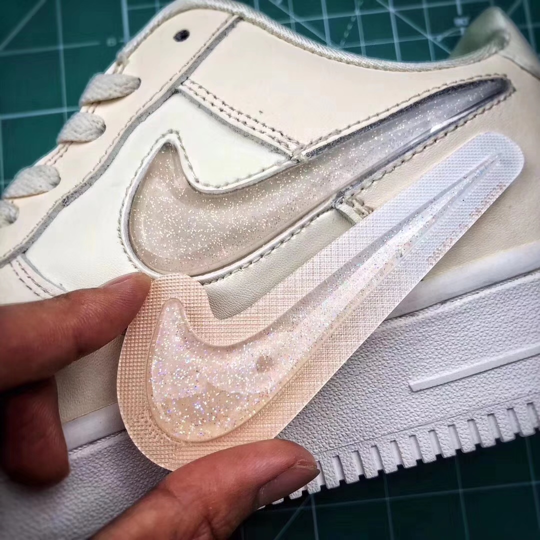 90<br />公司级原单<br />Nike Air Force1 空军一号 果冻渐变钩闪亮复古休闲板鞋 36 36.5 37.5 38 38.5 39 40