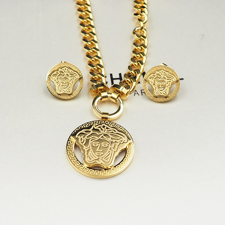 Versace Haute Couture Haute Couture Fine Jewelry Necklace Bracelet Ring 2