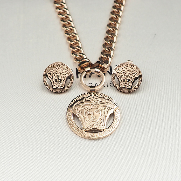 Versace Haute Couture Haute Couture Fine Jewelry Necklace Bracelet Ring 3