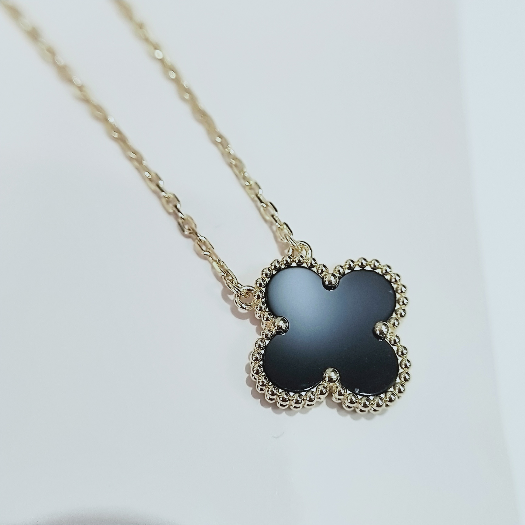 Van Cleef & Arpels VCA四叶草