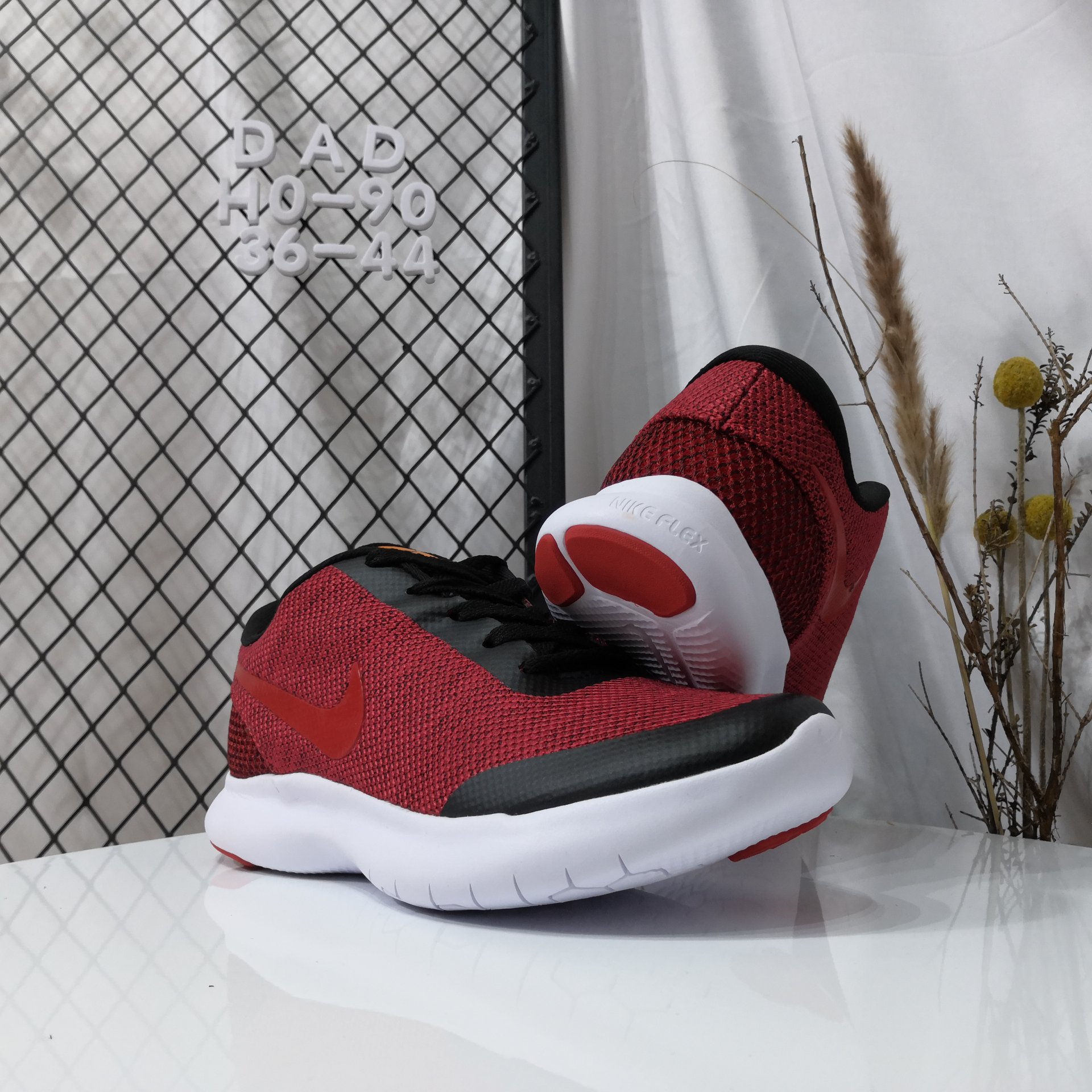 100 支持放店 本地取<br />真标半码 NIKE耐克2019年新款男子FLEX EXPERIENCE RN 7 赤足休闲运动鞋缓震低帮耐磨户外跑步鞋 PCSIZE:36 36.5 37.5 38 38.5 39 40 40.5 41 42 42.5 43 44