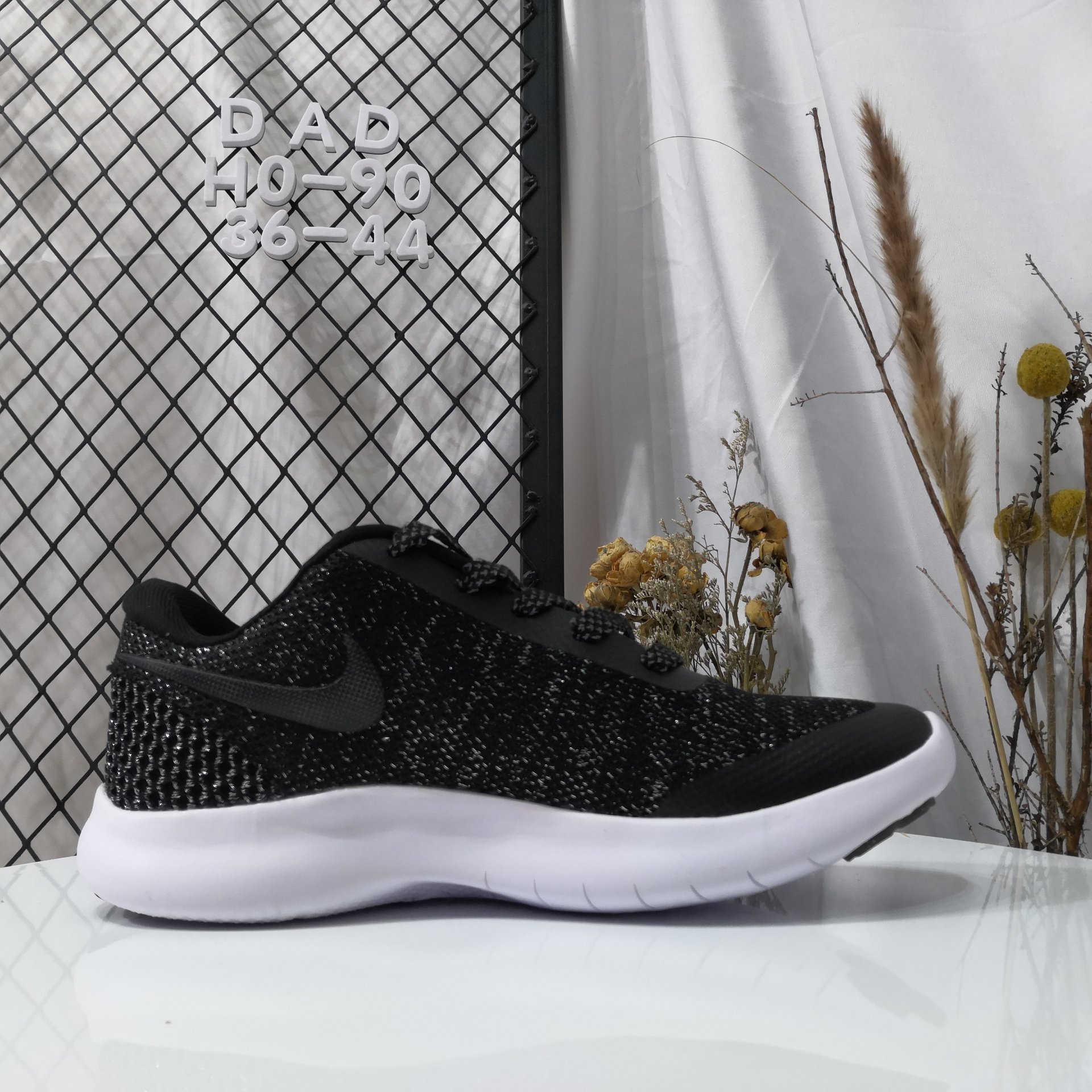 100 支持放店 本地取<br />真标半码 NIKE耐克2019年新款男子FLEX EXPERIENCE RN 7 赤足休闲运动鞋缓震低帮耐磨户外跑步鞋 PCSIZE:36 36.5 37.5 38 38.5 39 40 40.5 41 42 42.5 43 44