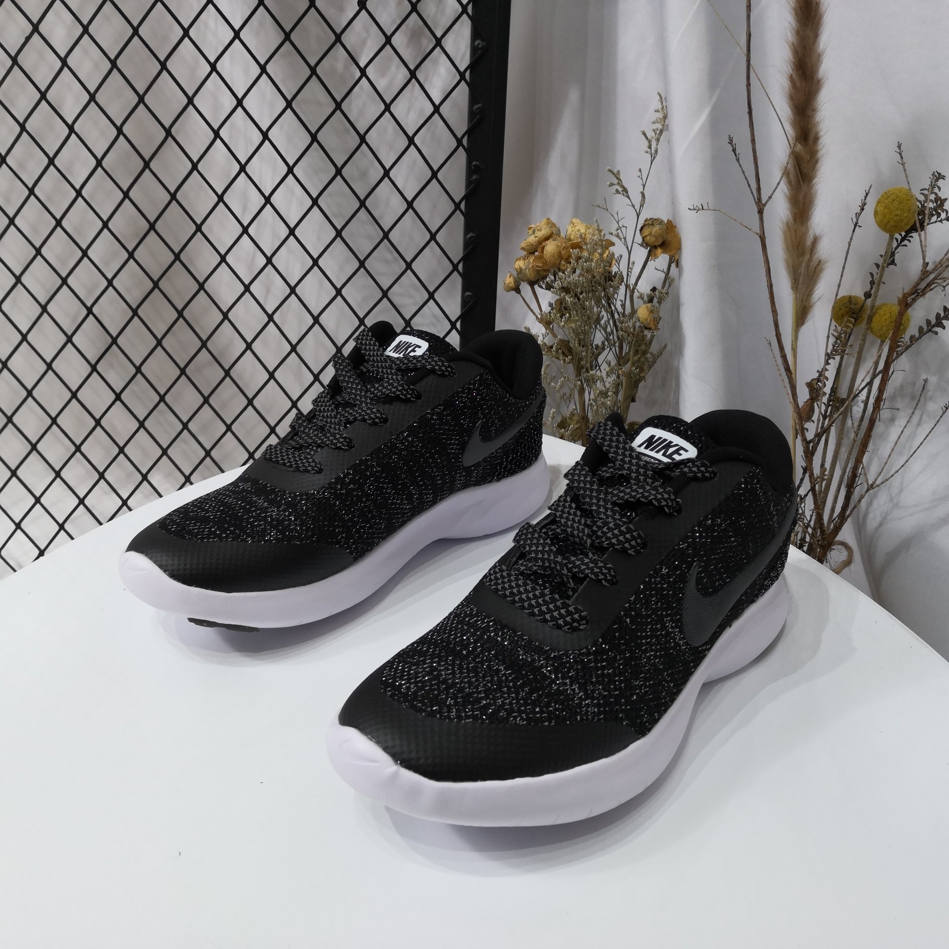 100 支持放店 本地取<br />真标半码 NIKE耐克2019年新款男子FLEX EXPERIENCE RN 7 赤足休闲运动鞋缓震低帮耐磨户外跑步鞋 PCSIZE:36 36.5 37.5 38 38.5 39 40 40.5 41 42 42.5 43 44